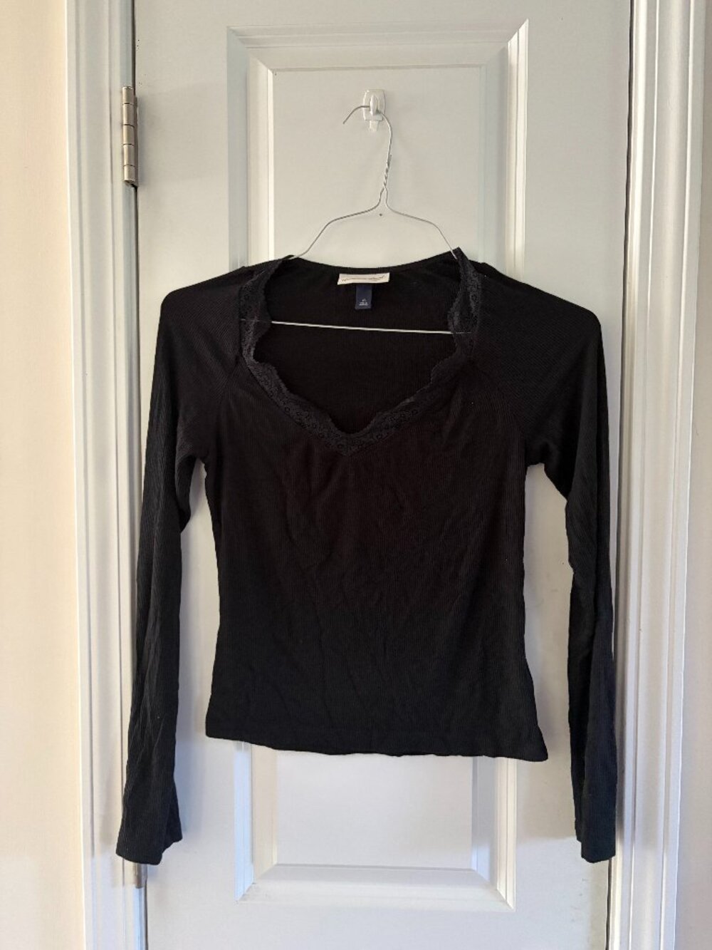 Universal Thread Lace Black Long Sleeve